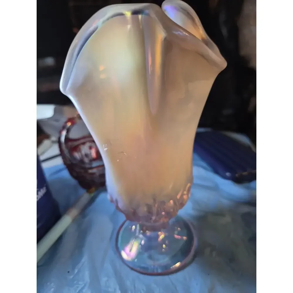 Fenton Art Glass French Pink Opalescent Handkerchief Lily of the Valley Vase